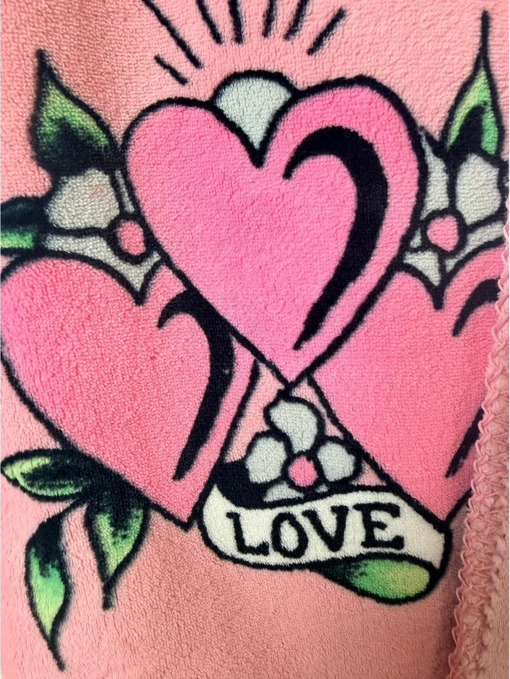 Ed Hardy Reversible Plush Throw Blanket 50x70 Pink Hearts Love Design